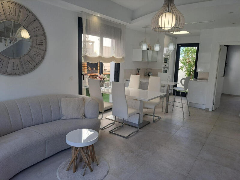 3 Schlafzimmer Villa zu verkaufen
