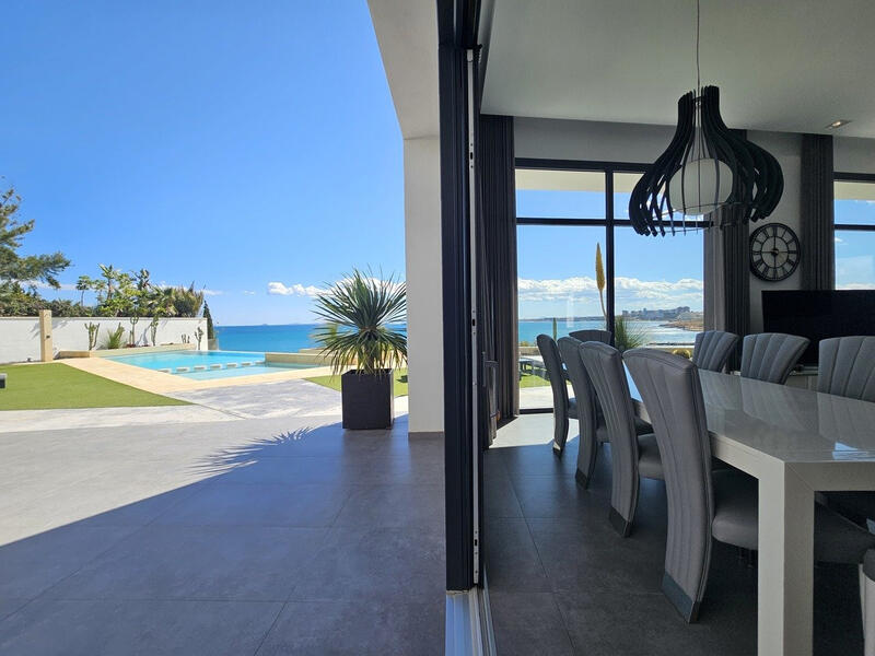 4 bedroom Villa for sale