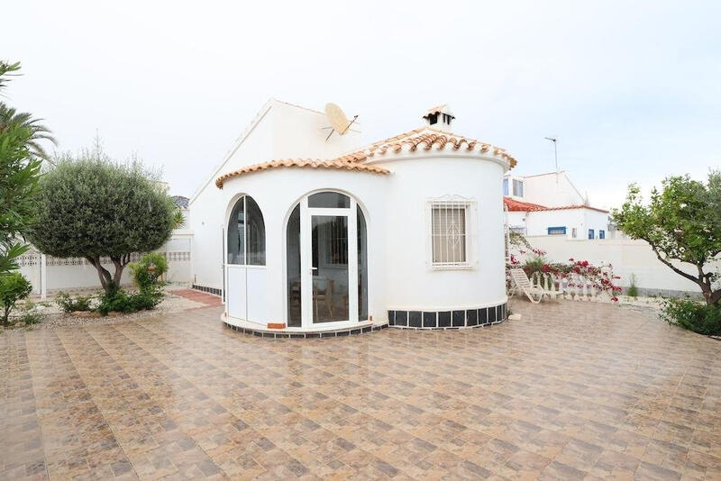 Villa til salgs i Orihuela Costa, Alicante