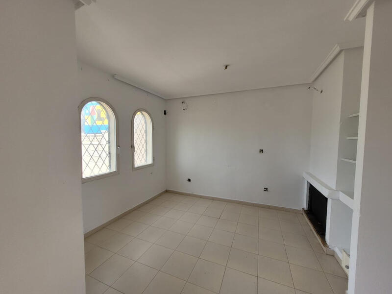 3 bedroom Townhouse for sale