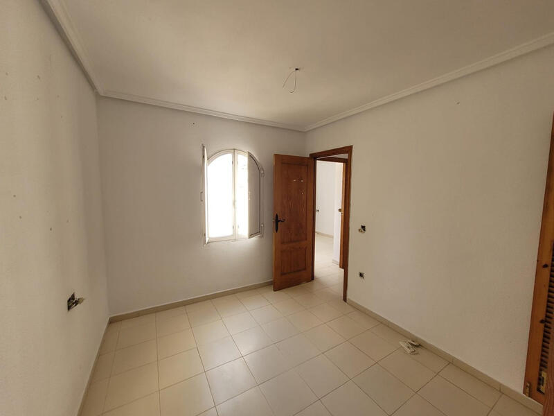 3 bedroom Townhouse for sale