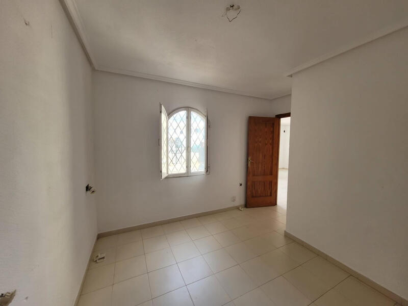 3 bedroom Townhouse for sale