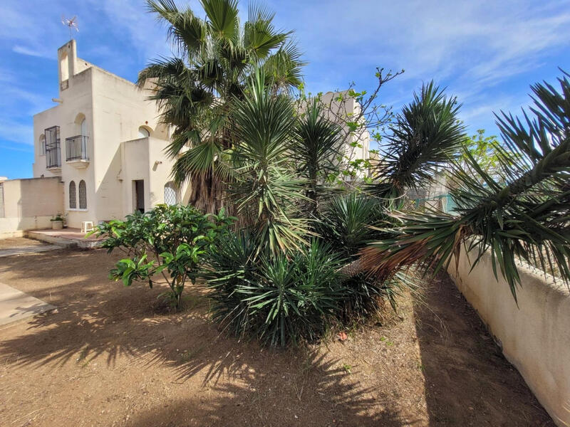 3 bedroom Townhouse for sale