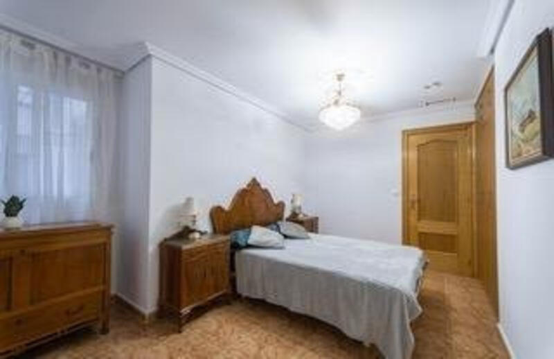4 bedroom Apartment for sale