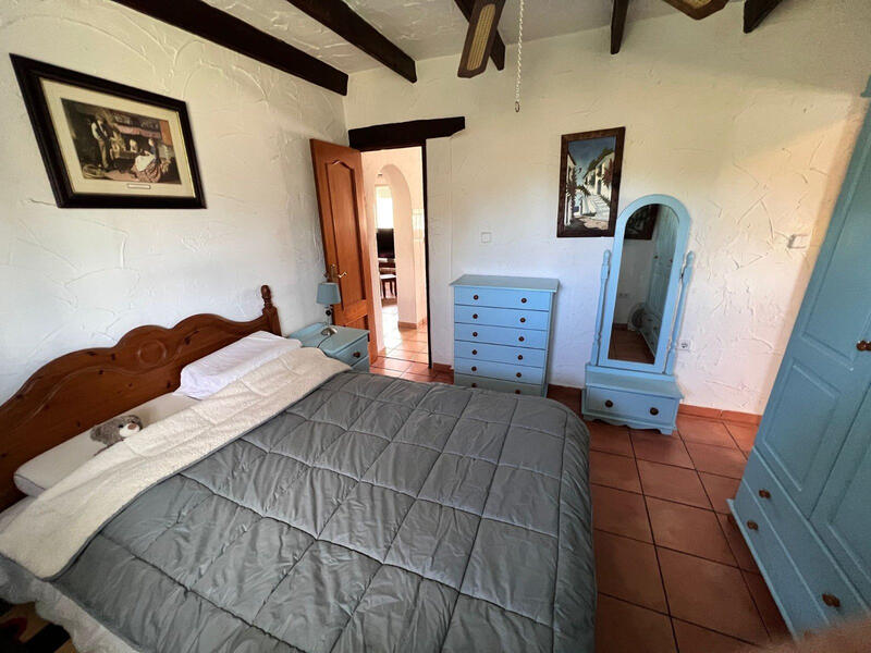 2 bedroom Country House for sale