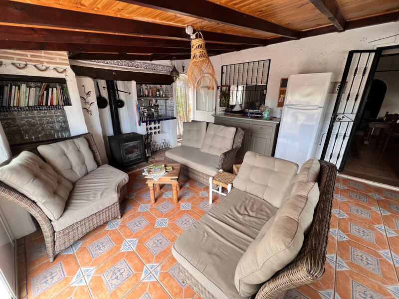 2 bedroom Country House for sale