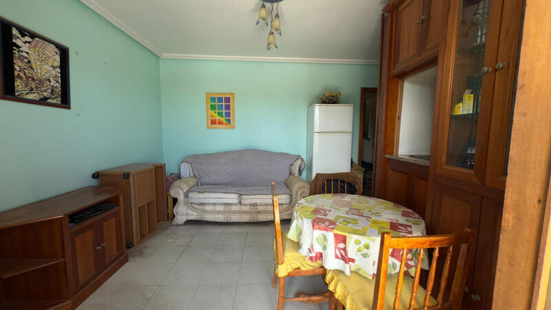 1 Cuarto Villa en venta