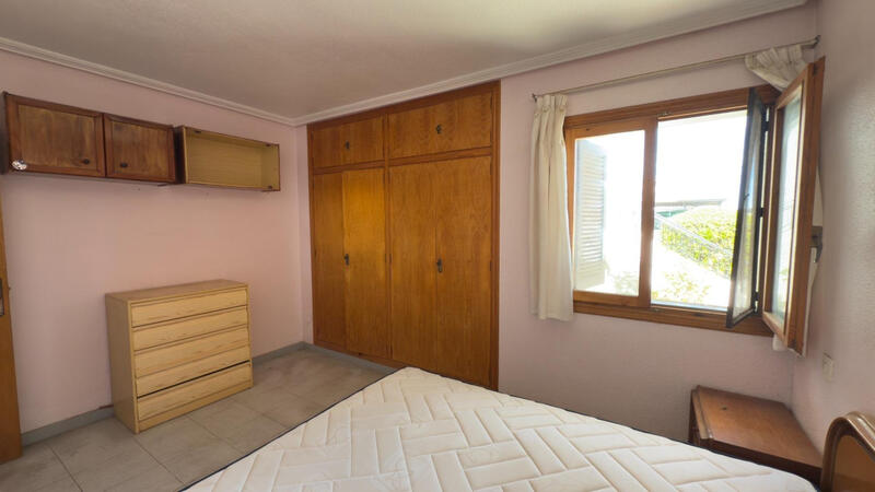 1 Cuarto Villa en venta