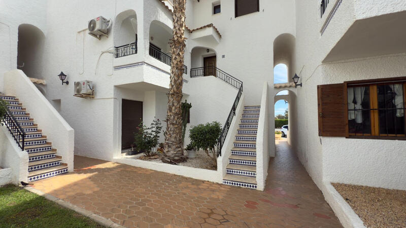 1 Cuarto Villa en venta