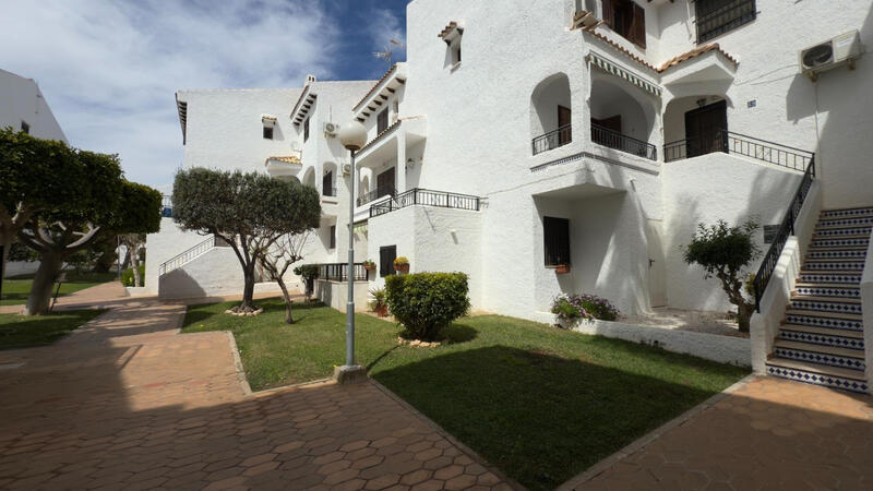 1 Cuarto Villa en venta