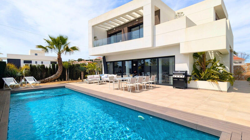 3 bedroom Villa for sale