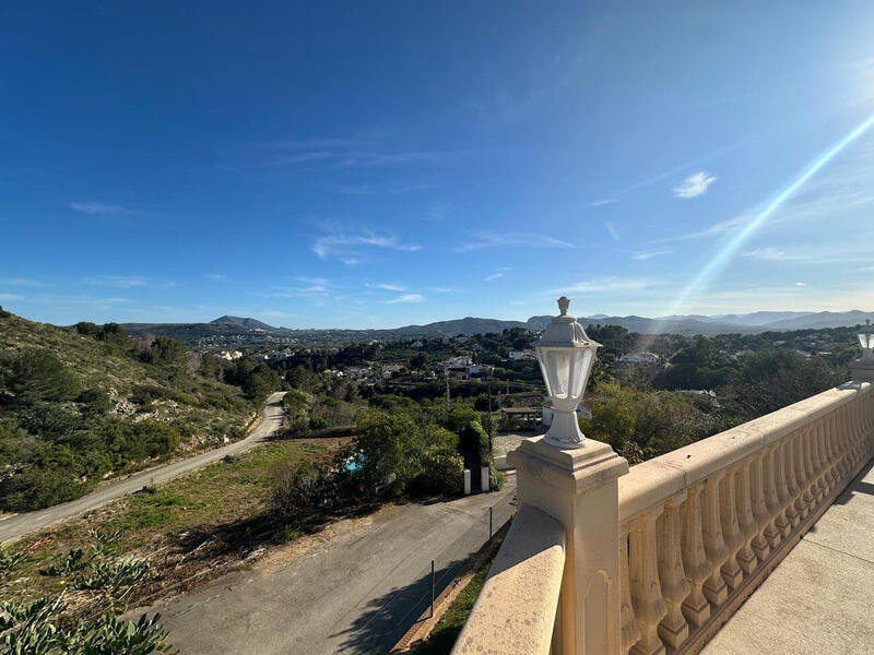 4 bedroom Villa for sale