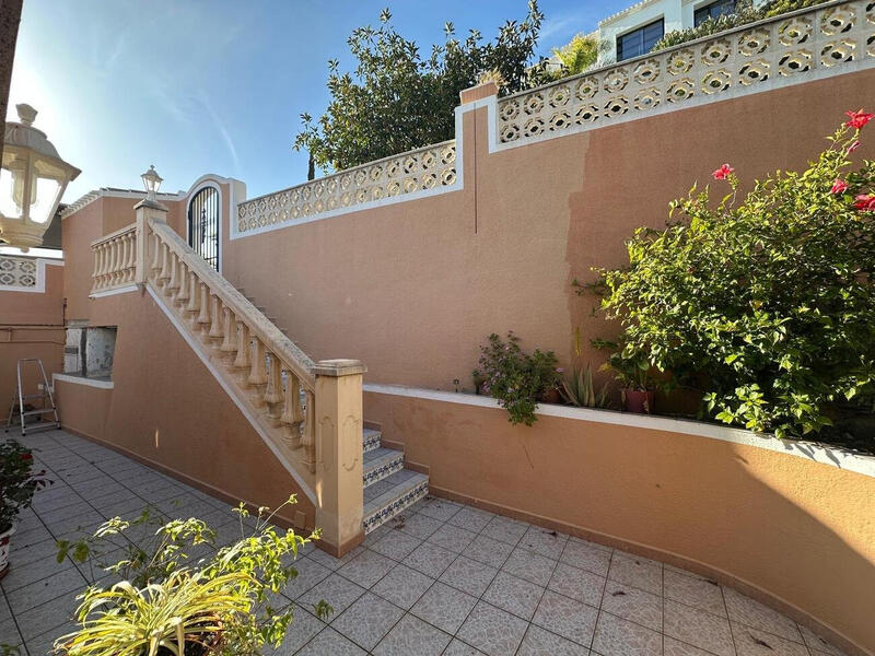 4 bedroom Villa for sale