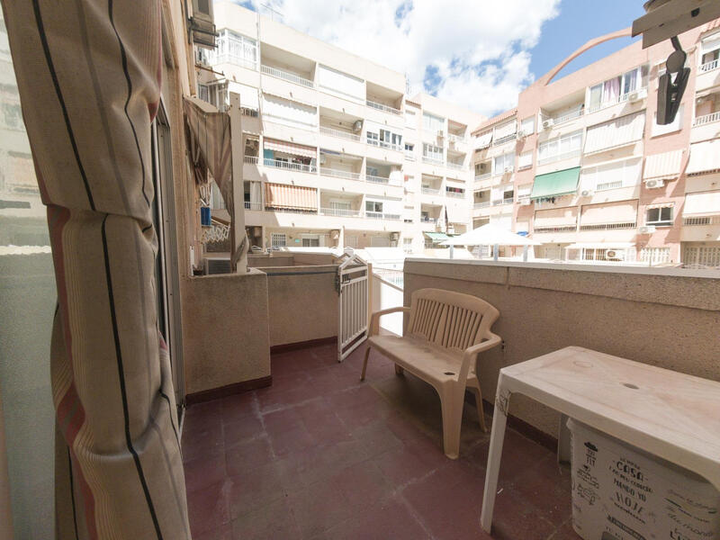 Leilighet til salgs i Torrevieja, Alicante