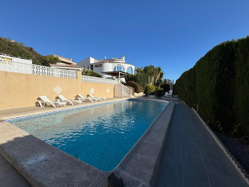 5 bedroom Villa for sale