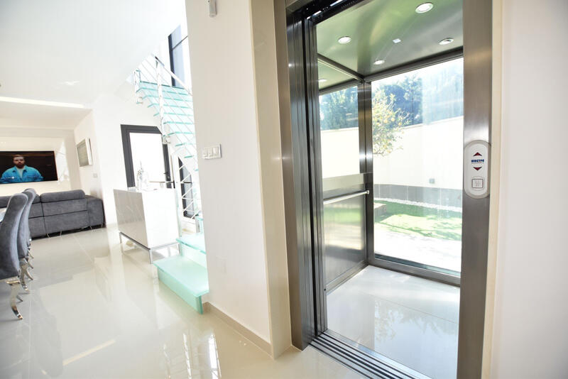 5 slaapkamer Villa Te koop