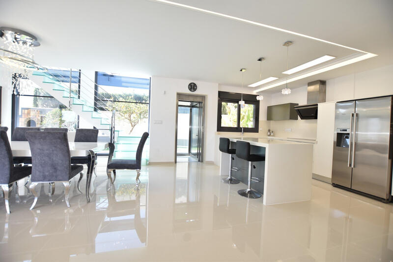 5 slaapkamer Villa Te koop