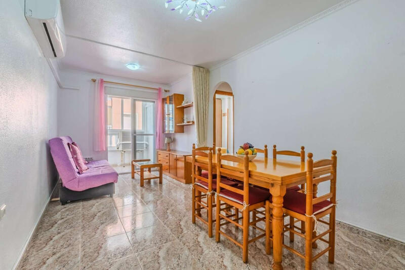 Leilighet til salgs i Torrevieja, Alicante