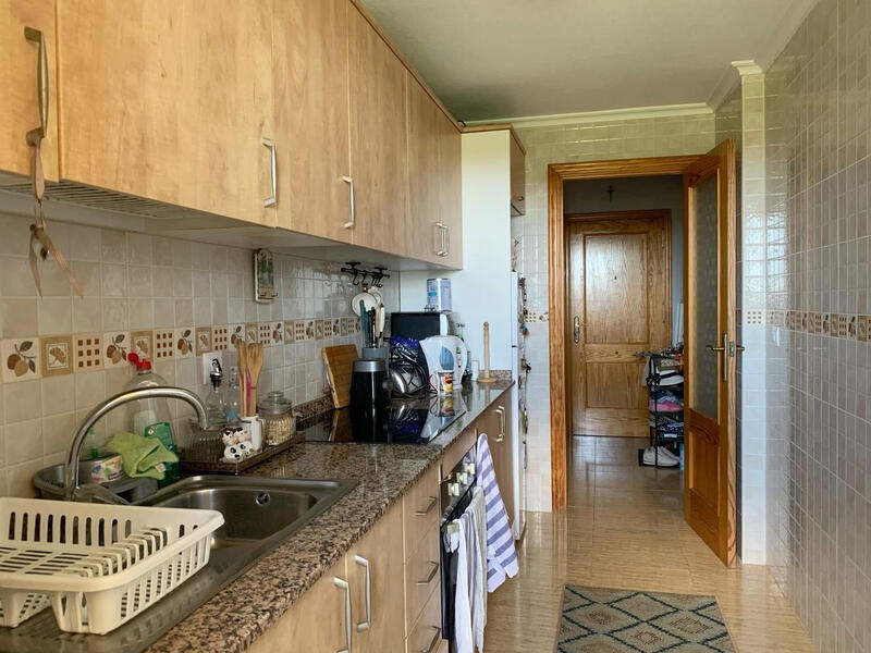 2 спальная комната квартира продается