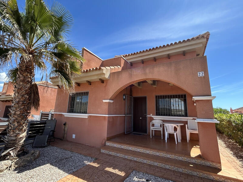 Villa til salg i Torrevieja, Alicante