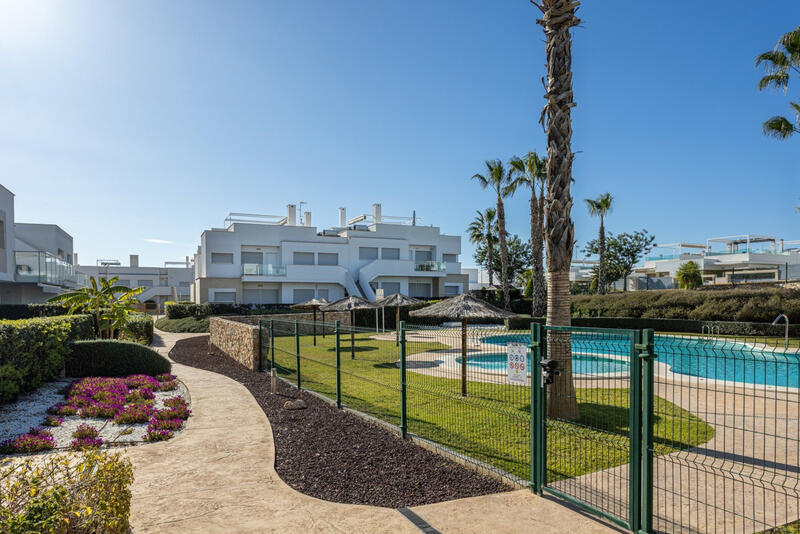 3 bedroom Apartment for sale