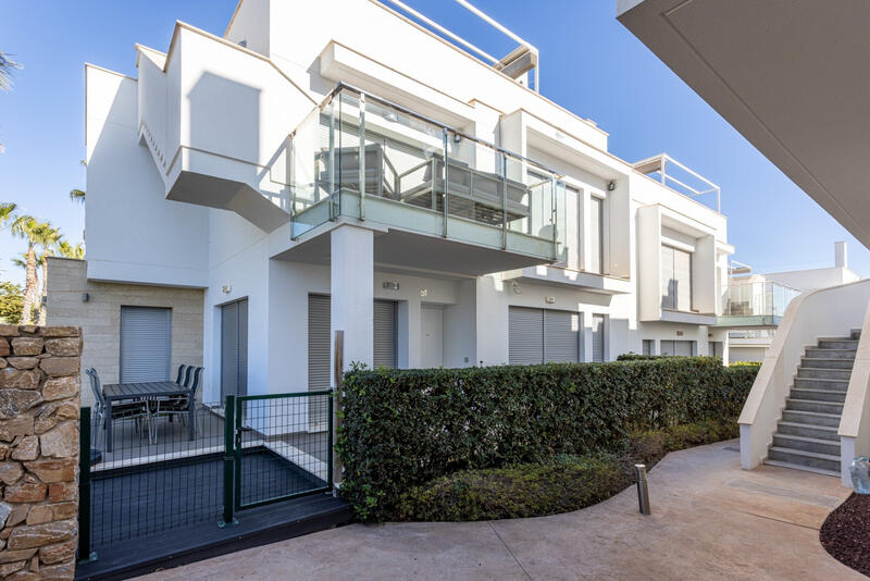 3 bedroom Apartment for sale