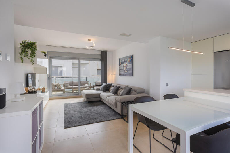 3 bedroom Apartment for sale