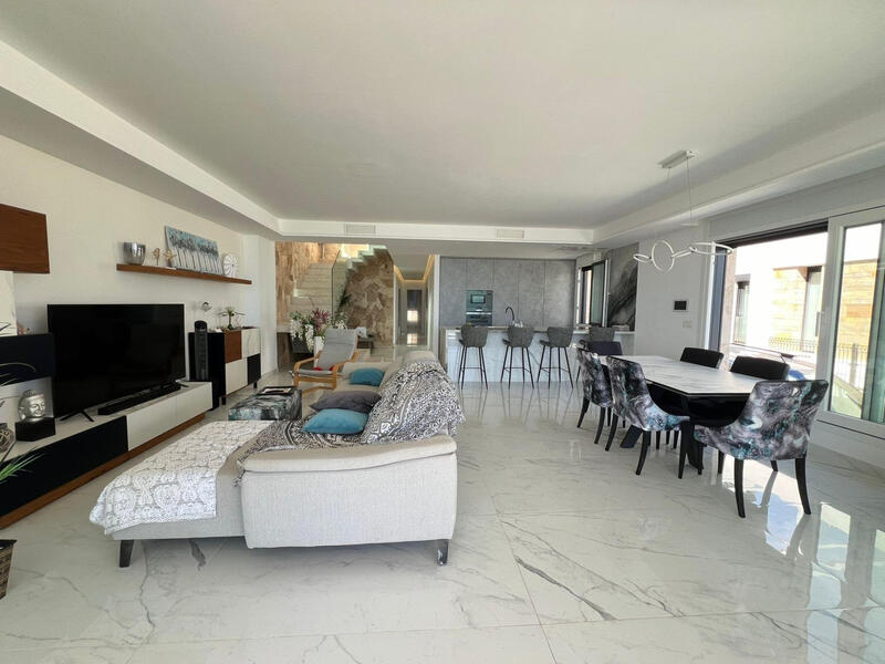 5 Cuarto Villa en venta
