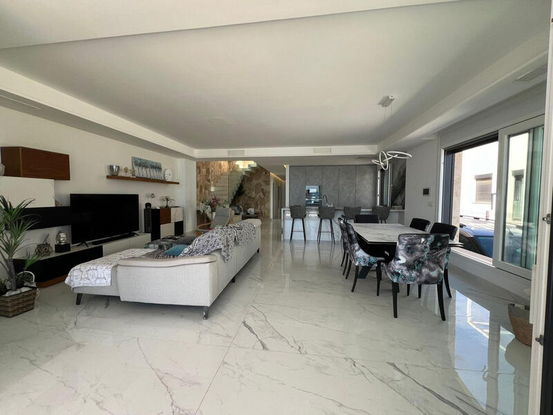 5 Cuarto Villa en venta