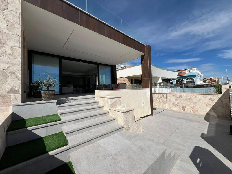 5 Cuarto Villa en venta