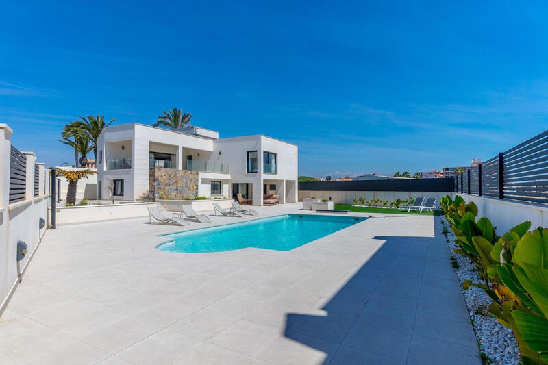 5 chambre Villa à vendre