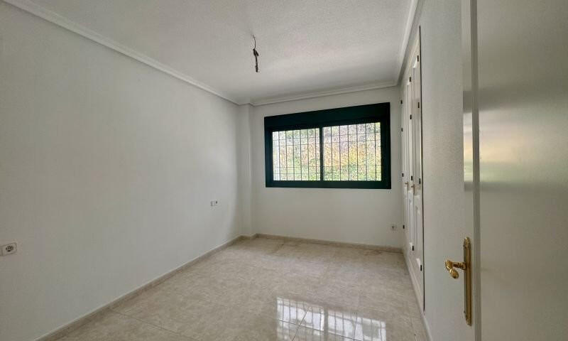 2 спальная комната квартира продается