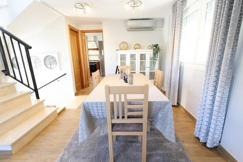 4 Cuarto Villa en venta