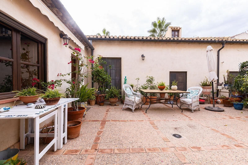 8 Cuarto Adosado en venta