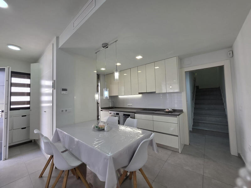 3 Cuarto Villa en venta