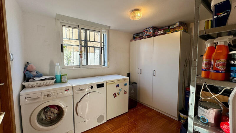 4 Schlafzimmer Villa zu verkaufen