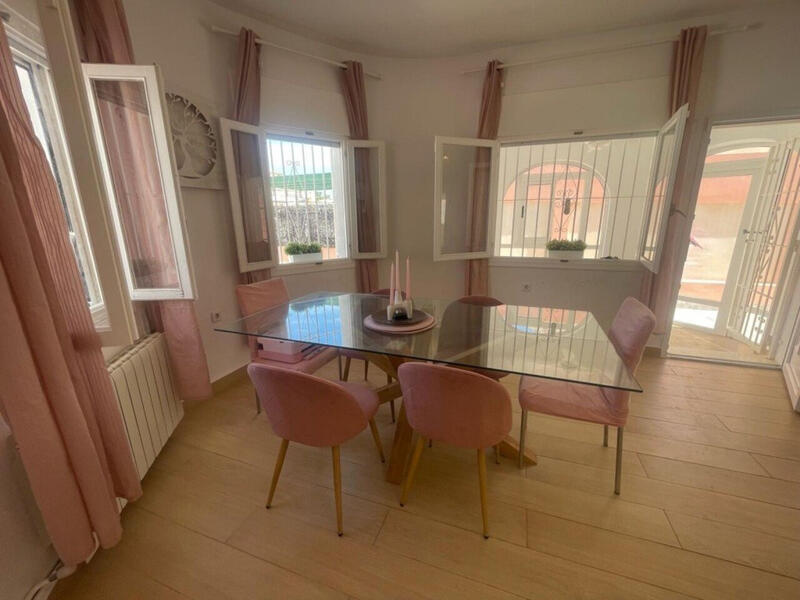 5 soveværelse Villa til salg