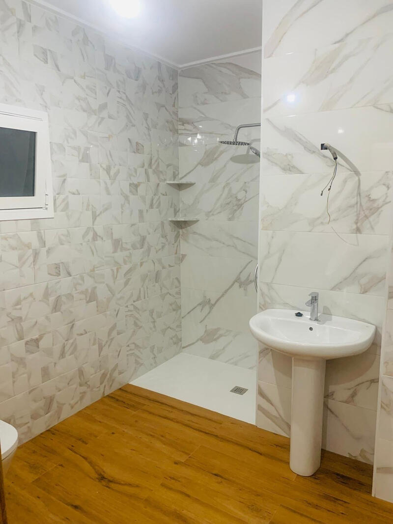 2 slaapkamer Appartement Te koop