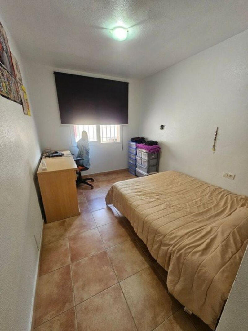 5 bedroom Townhouse for sale