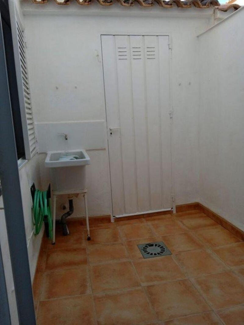 2 slaapkamer Gezinswoning Te koop