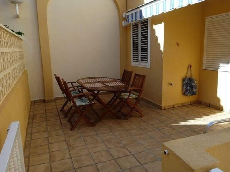 2 slaapkamer Gezinswoning Te koop