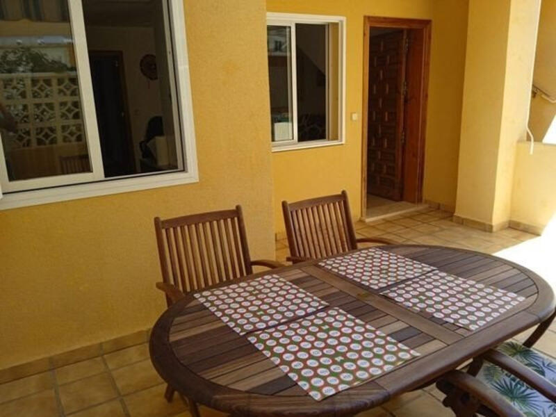 2 slaapkamer Gezinswoning Te koop