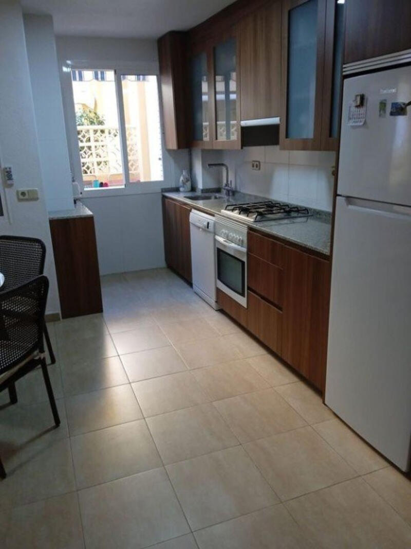 2 slaapkamer Gezinswoning Te koop