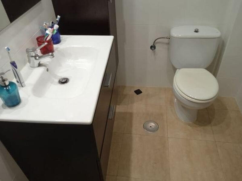 2 slaapkamer Gezinswoning Te koop