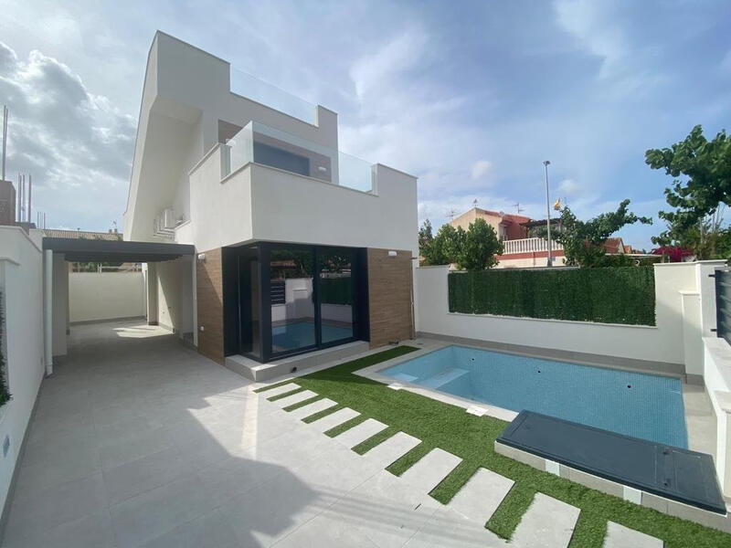 Villa Te koop in Los Alcazares, Murcia