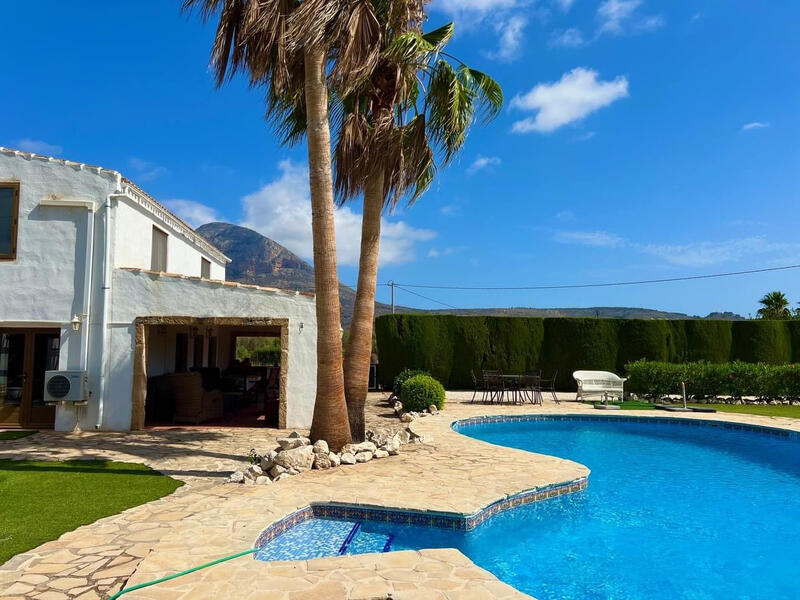 5 Cuarto Villa en venta