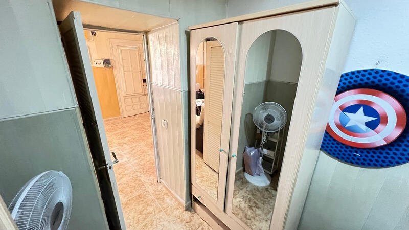 4 спальная комната квартира продается