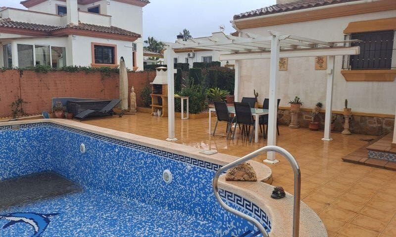3 Cuarto Villa en venta