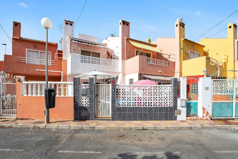Townhouse for sale in Torrevieja, Alicante