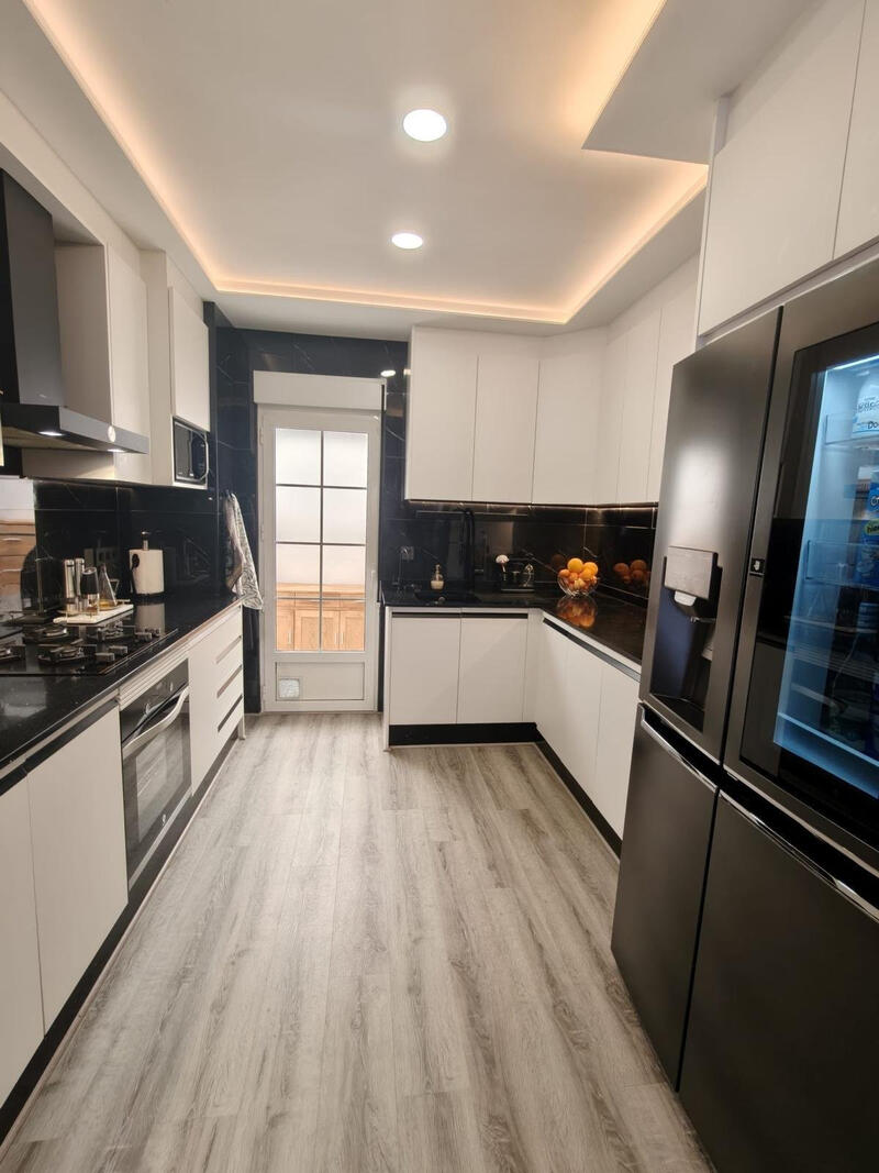 3 bedroom Townhouse for sale